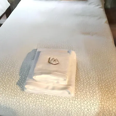 House With Shared Pool In Agueda, Mountain View Vakantiehuis *