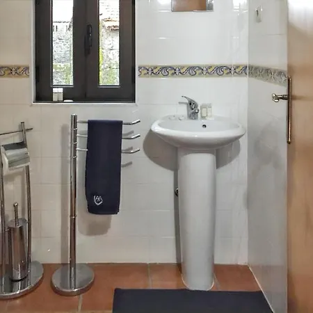 House With Shared Pool In Agueda, Mountain View
