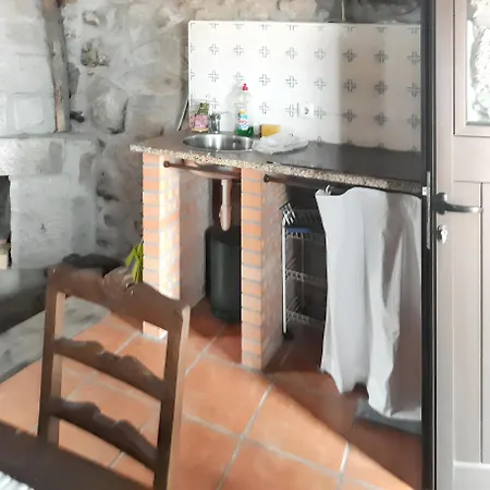 House With Shared Pool In Agueda, Mountain View 펜션
