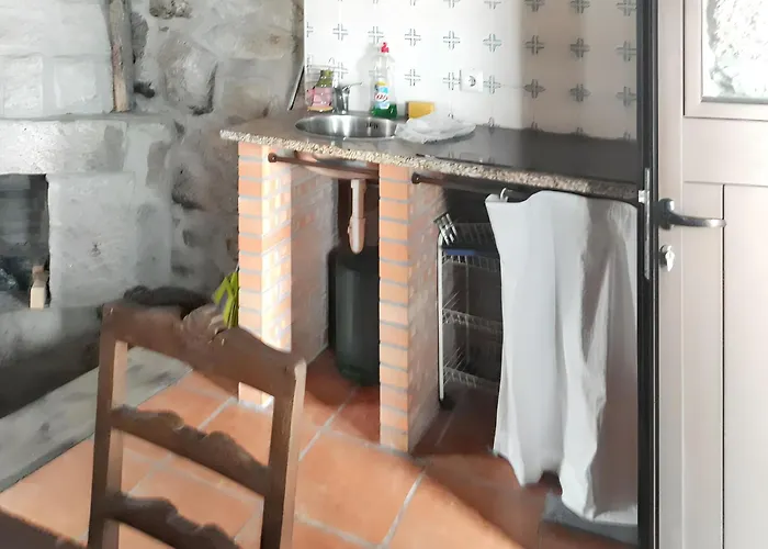 House With Shared Pool In Agueda, Mountain View Prázdninový dům